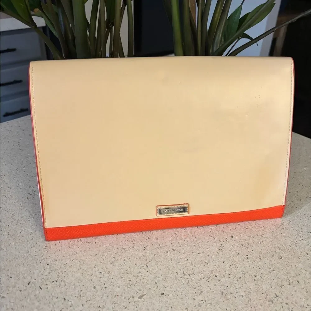 Women’s BCBG envelope clutch, NWT